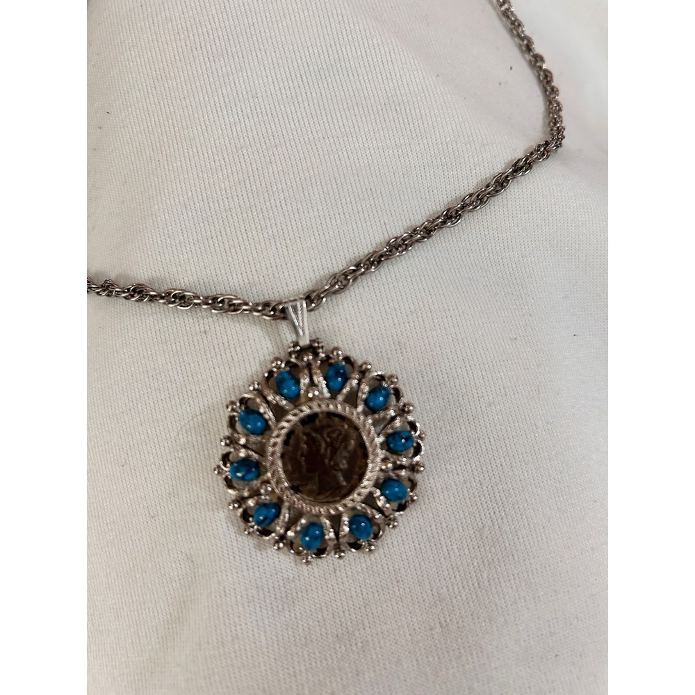 Vintage Silver Tone Intaglio Cameo Pendant Necklace‎ Turquoise Cabochon Filigree